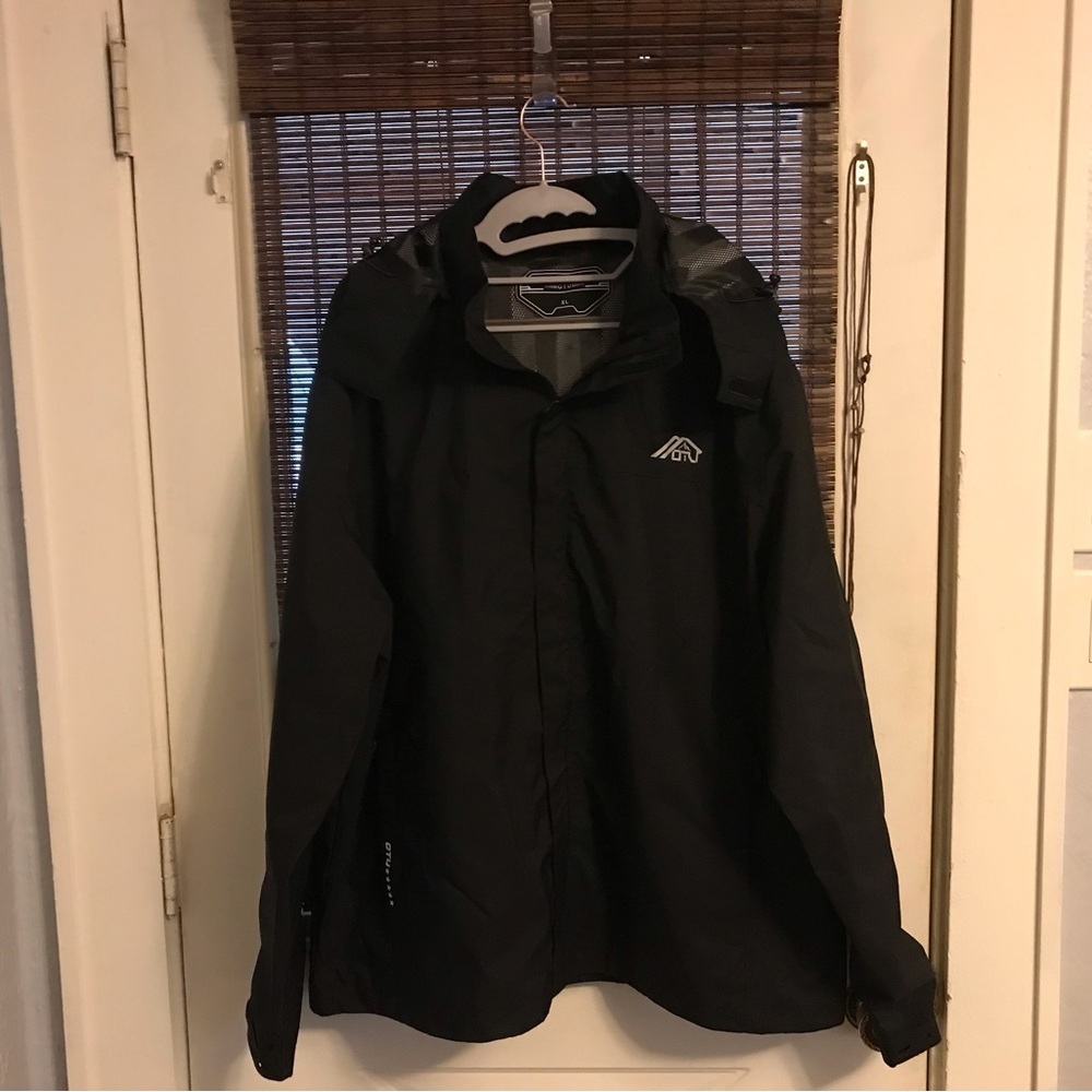 OTU Men's Lightweight Waterproof Hooded Rain Jacket Outdoor Raincoat Size XL